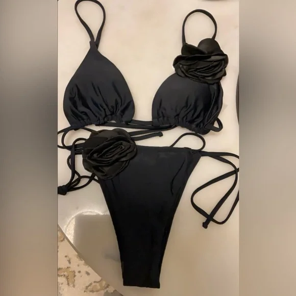 Elegant Black Bikini Set flower 2 pieces - Picture 2 of 3